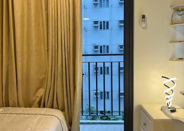 Gild 1br W Balcony Near Moa Shore 2 W Netflix Apartment Manila