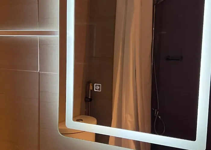 Gild 1br W Balcony Near Moa Shore 2 W Netflix Apartment