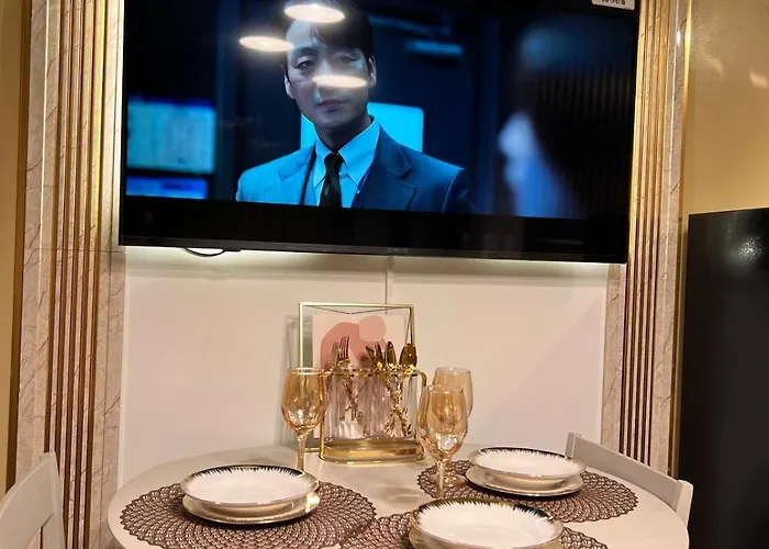 Gild 1br W Balcony Near Moa Shore 2 W Netflix Apartment