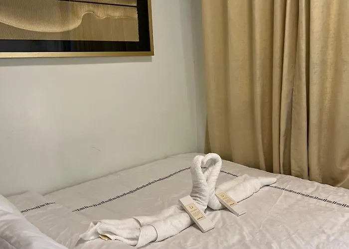 Gild 1br W Balcony Near Moa Shore 2 W Netflix Apartment Manila
