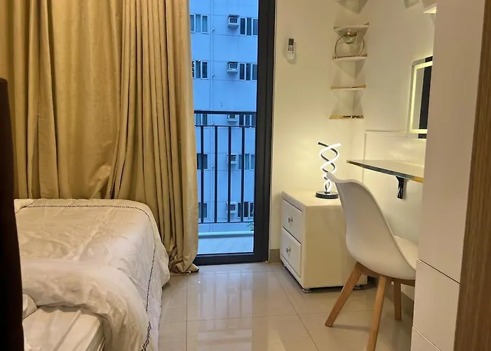 Gild 1br W Balcony Near Moa Shore 2 W Netflix Apartment Manila
