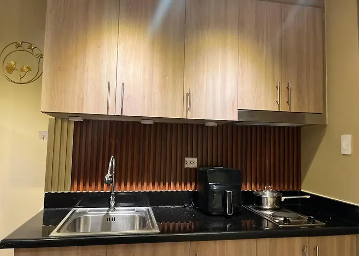 Gild 1br W Balcony Near Moa Shore 2 W Netflix Apartment Manila